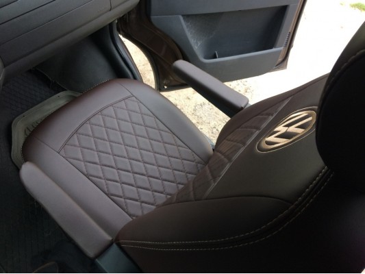 Авточехлы на Volkswagen Caravelle T5 Авточехлы на Volkswagen Caravelle T5