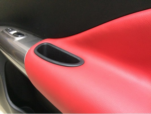 Перетяжка дверных карт Перетяжка дверных карт