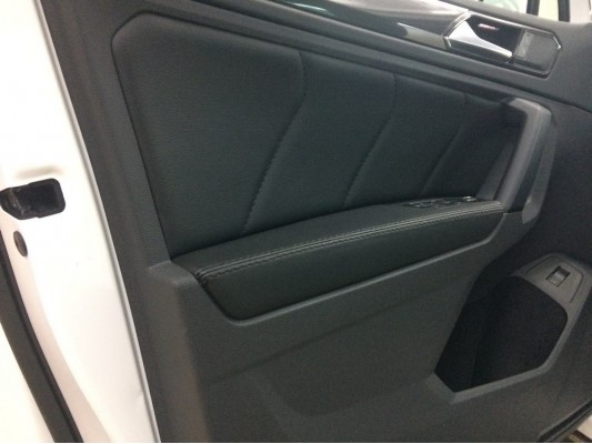 Перетяжка дверных карт Перетяжка дверных карт