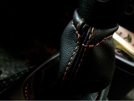 Перетяжка рычага и чехла КПП Перетяжка рычага и чехла КПП